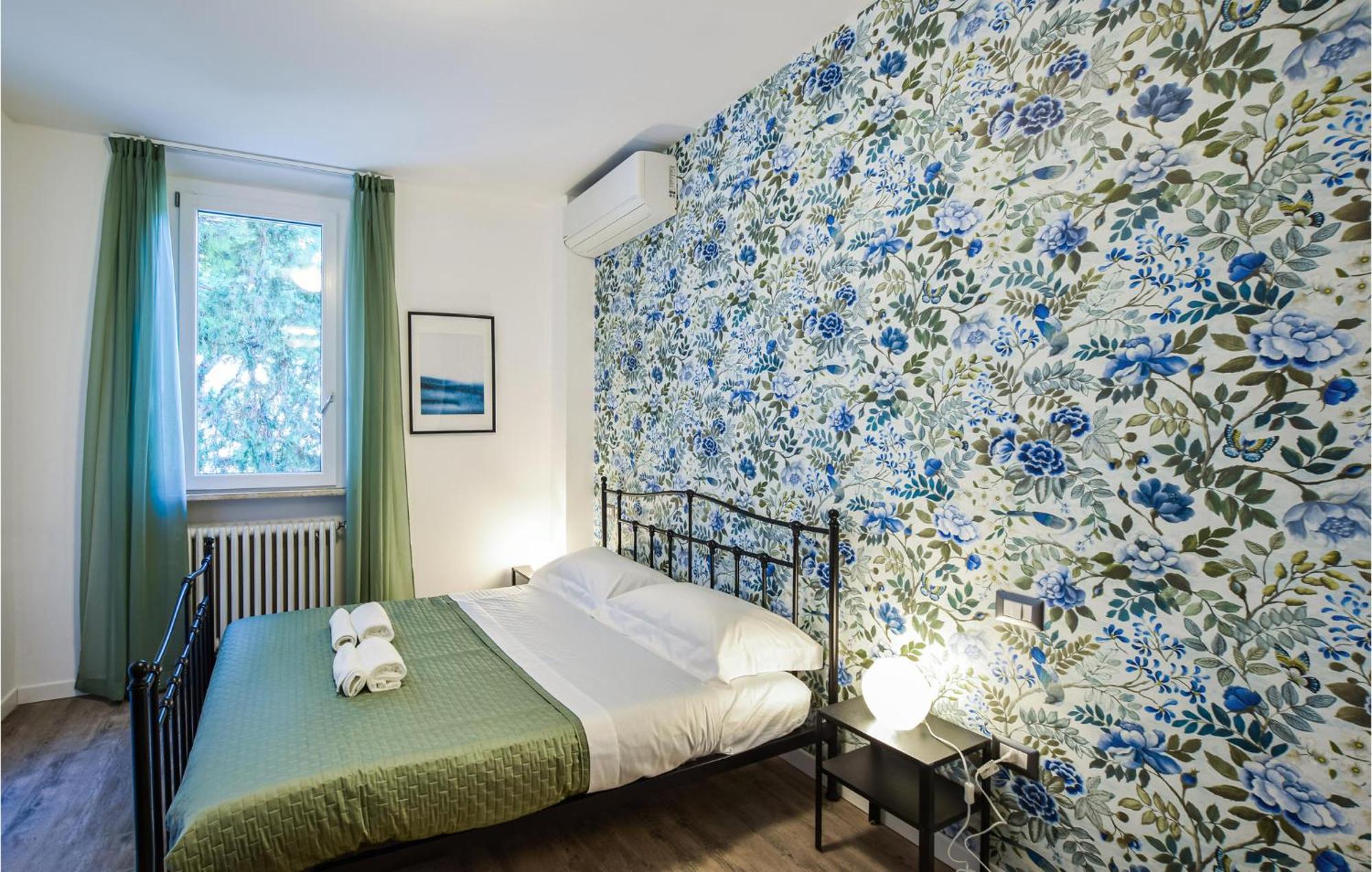 4 Bedroom Awesome Apartment In Cervia Buitenkant foto