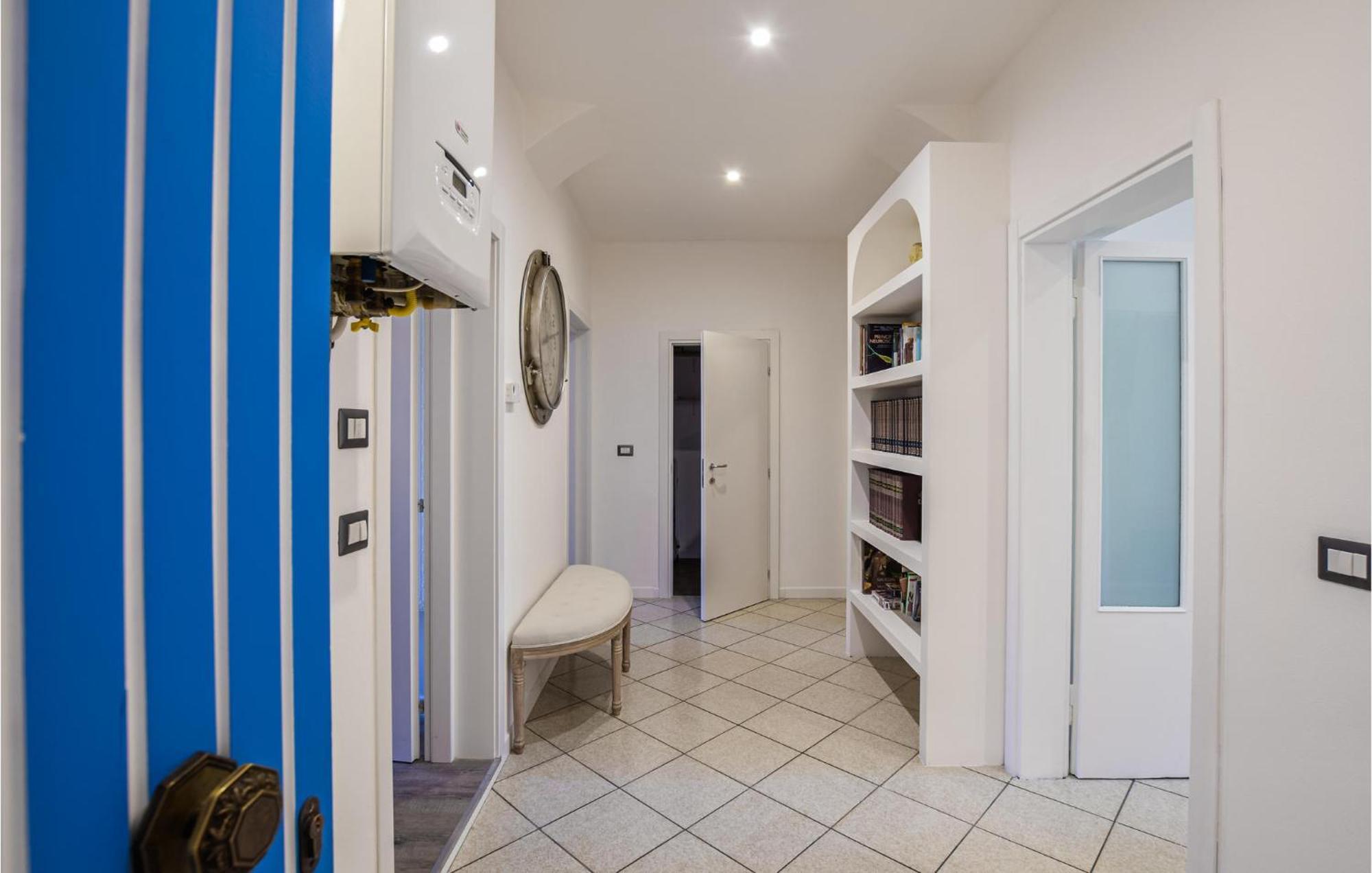 4 Bedroom Awesome Apartment In Cervia Buitenkant foto